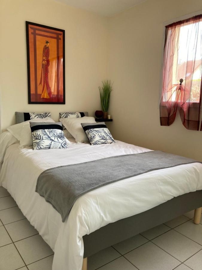 Chambre Is Is-sur-Tille Luaran gambar