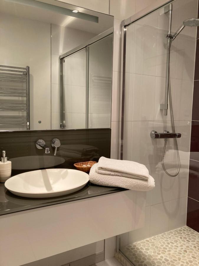 Chambre Is Is-sur-Tille Luaran gambar